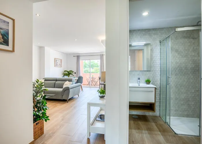 Hanami Puerta Del Mar 20 * إِستيبونا